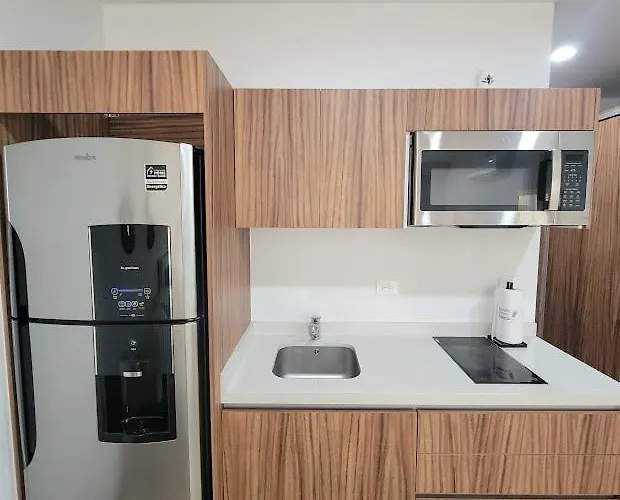 Moderno, Ubicación Y Amenidades, Todo En Uno Apartamento
